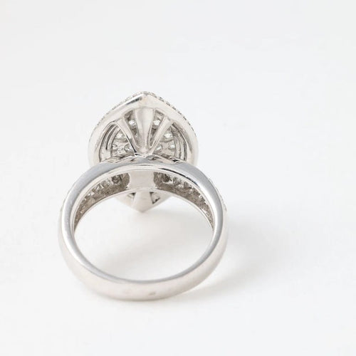 Bague 54 Bague marquise de fiançailles en or gris 18K et diamants 58 Facettes