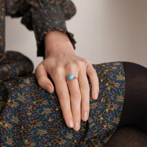 Bague 53 Pomellato Capri - Bague en or jaune, céramique bleue et améthystes 58 Facettes