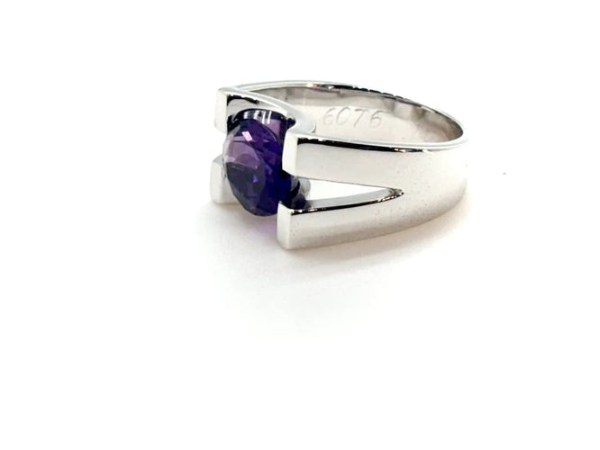 Bague 54 Bague de créateur en or blanc 18k avec améthyste 58 Facettes M9242
