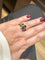 Bague 53.5 Bague cocktail en or rose 18 carats, saphir vert, saphirs roses et diamants 58 Facettes