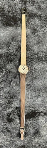 Montre UTI - Montre femme vintage en or blanc 18 carats 58 Facettes