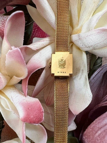 Montre Lip - Montre femme vintage en or jaune 18 carats 58 Facettes