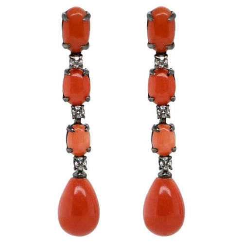 Boucles d'oreilles Boucles d'oreilles en or noir 18 carats, corail et diamants 58 Facettes