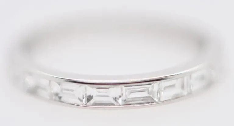 Bague 53 Bague de fiançailles en or blanc 18 carats et diamants 58 Facettes