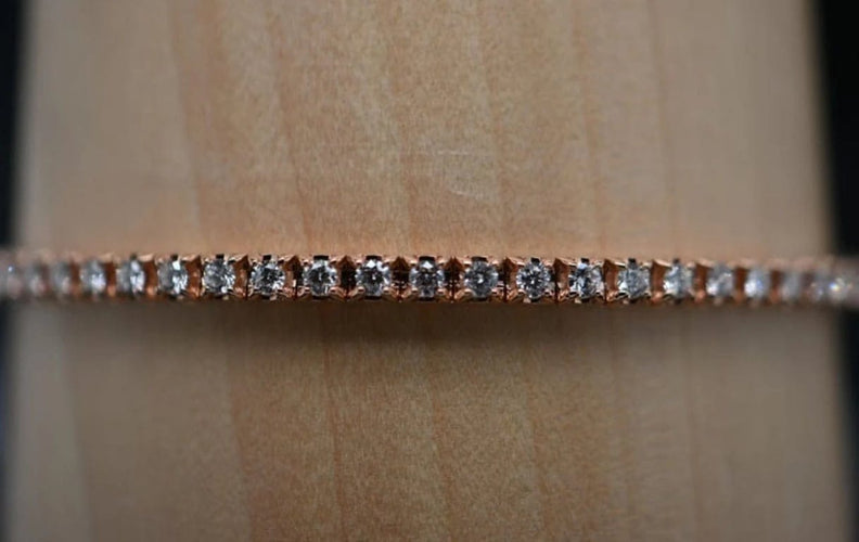 Bracelet Bracelet tennis en or rose 18 carats et diamants 58 Facettes