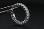 Bague 54 Alliance en or blanc 18 carats et diamants 3,330 ct 58 Facettes