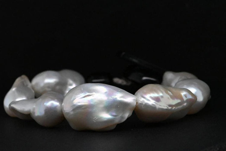 Bracelet Bracelet en perles baroques et or rose 18 carats 58 Facettes