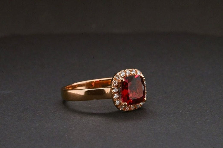 Bague 54 Bague en or rose 18 carats avec rhodolite et diamants 58 Facettes