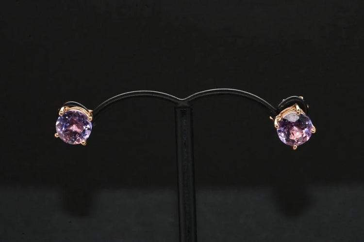 350b79e6-9a91-440a-9a27-35b63c290b00