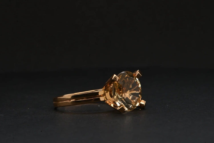 Bague 51 Bague en or 750 ornée d'une citrine 58 Facettes