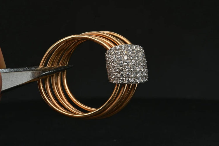 Bague 52 Bague en or rose 18 carats à diamants taille brillant 58 Facettes