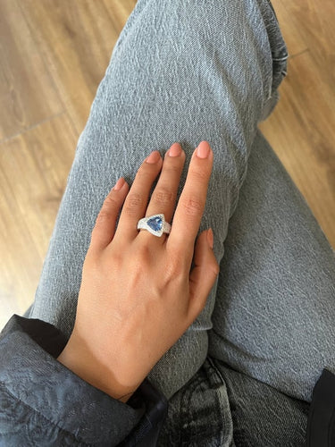 9fd52768-0606-4768-aaa6-fee02ef1bf00