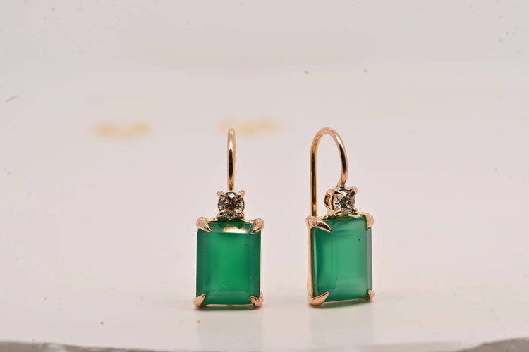 Boucles d'oreilles Boucles d’oreilles en or jaune 18 carats, onyx vert et diamants 0,12 ct 58 Facettes