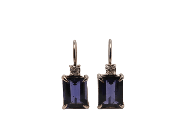 Boucles d'oreilles Boucles d'oreilles en or blanc 18 carats avec iolites et diamants 58 Facettes