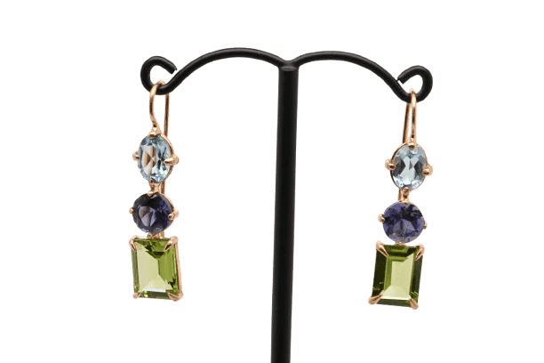 Boucles d'oreilles Boucles d'oreilles pendantes en or rose 18 carats, topaze, iolite et péridot 58 Facettes
