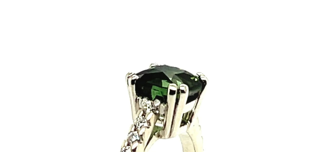 Bague 53 Bague en or blanc 18 carats avec tourmaline coussin et diamants 58 Facettes