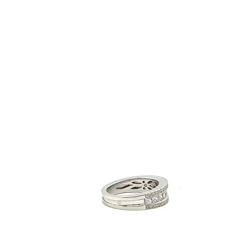 Bague 54 Bague en or blanc 18 carats sertie de diamants princesse et brillants 58 Facettes