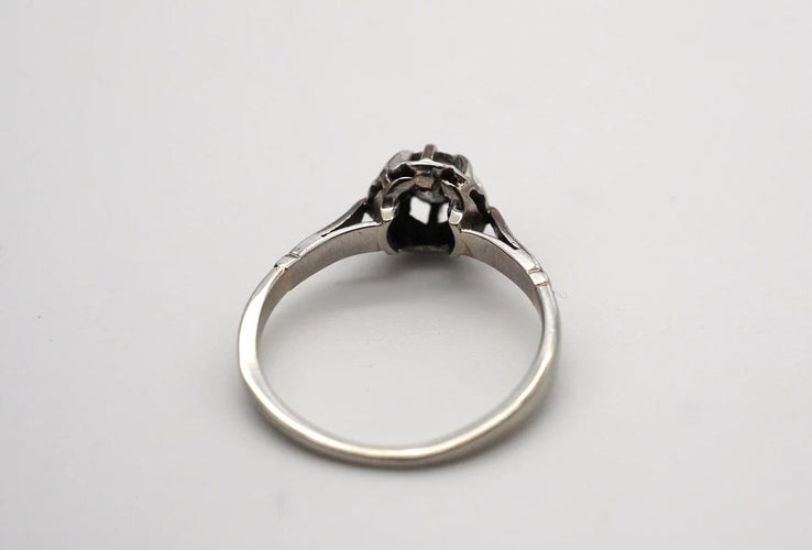 Bague 53 Bague en or blanc 750 avec diamant, taille 53 58 Facettes