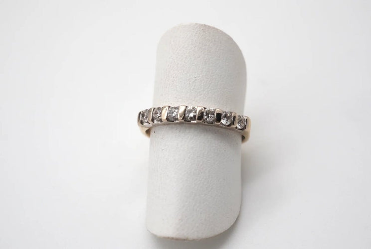 Bague 51 Alliance bicolore en or jaune et or blanc 750 avec diamants 58 Facettes