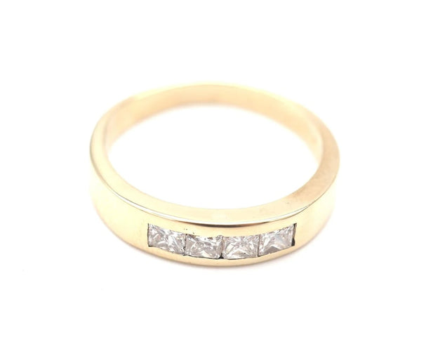 Bague 58 Bague en or jaune 14K avec diamants 58 Facettes