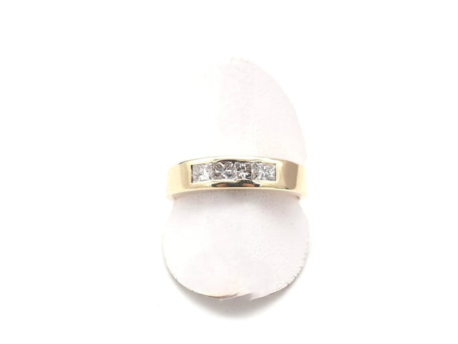 Bague 58 Bague en or jaune 14K avec diamants 58 Facettes