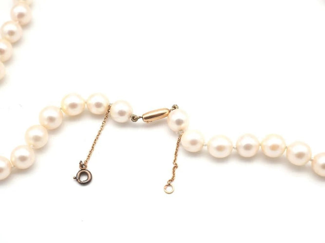 Collier Collier de perles de culture avec fermoir en or 750 58 Facettes
