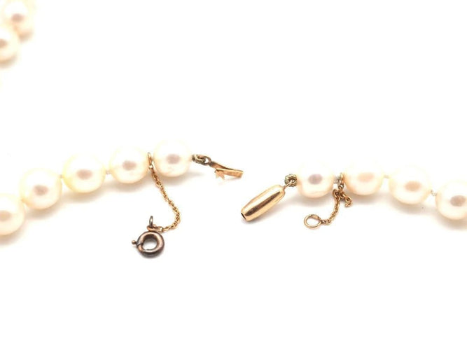 Collier Collier de perles de culture avec fermoir en or 750 58 Facettes