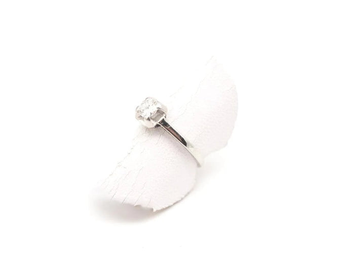 Bague 51 Bague en or blanc 750 avec diamant 58 Facettes
