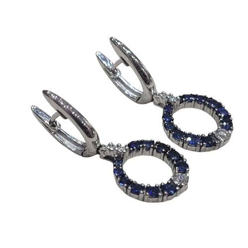 Boucles d'oreilles Boucles d'oreilles en or blanc 18 carats avec saphirs et diamants 58 Facettes PE697