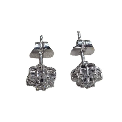 Boucles d'oreilles Boucles d’oreilles en or blanc 18 carats et diamants 58 Facettes PE46