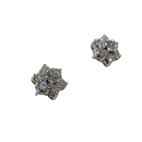 Boucles d'oreilles Boucles d’oreilles en or blanc 18 carats et diamants 58 Facettes PE46