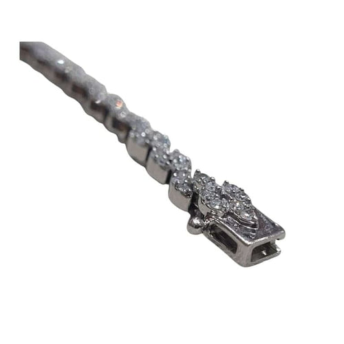 Bracelet Bracelet en or blanc 18 carats et diamants 58 Facettes P19