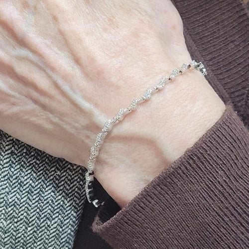 Bracelet Bracelet en or blanc 18 carats et diamants taille brillant 58 Facettes 4G747