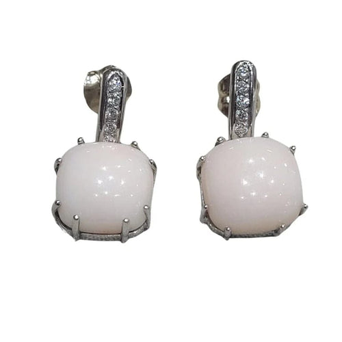 Boucles d'oreilles Boucles d’oreilles corail et diamants en or blanc 18 carats 58 Facettes T311