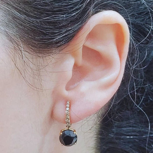 Boucles d'oreilles Boucles d’oreilles en or rose 18 carats avec diamants noirs et bruns 58 Facettes PE518