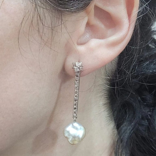 Boucles d'oreilles Boucles d’oreilles pendantes démontables en or blanc et jaune 18 ct, perles et diamants 58 Facettes T194T194