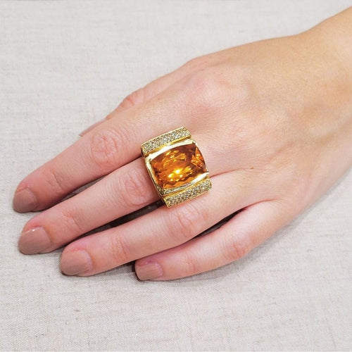 Bague Bague en or jaune 18 carats avec citrine et diamants 58 Facettes T526