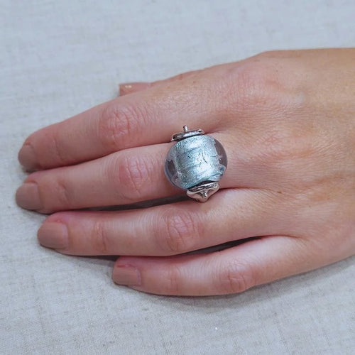 4b168068-38ea-4412-1da0-e2df80756d00