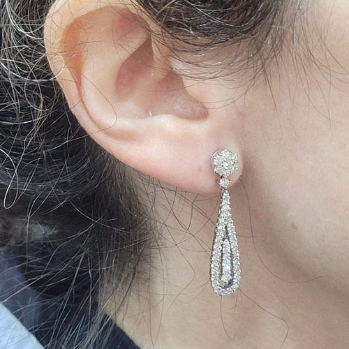 Boucles d'oreilles Boucles d’oreilles en or blanc 18 carats et diamants taille brillant 58 Facettes PE272
