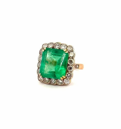 Bague 53 Bague en or jaune 18 carats, émeraude et diamants 58 Facettes