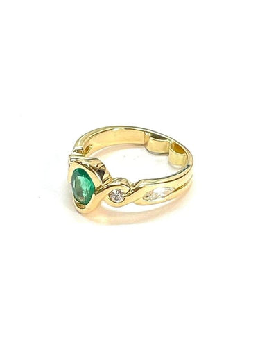 Bague 51 Bague en or jaune 18 carats avec émeraude ovale et diamants 58 Facettes