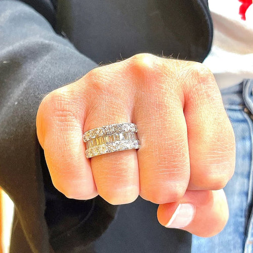 a8528b74-86a2-4974-5c93-4f051ee6a200