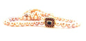 Collier Sautoir en perles baroques avec motif en or jaune 18 carats, saphir et grenats 58 Facettes