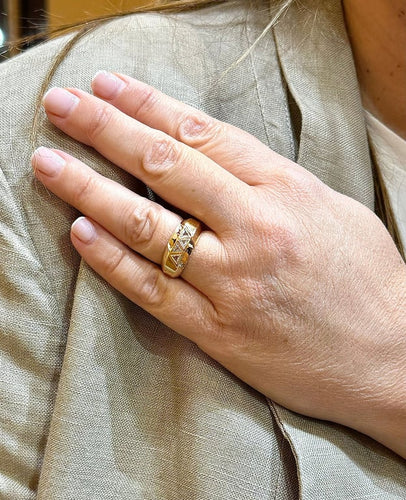 57a74d62-95a3-40c5-69d3-e4a7f5ab9700