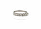 Bague 64 Demi-alliance - Bague en or blanc 18 carats et diamants 58 Facettes