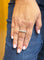 Bague 64 Demi-alliance - Bague en or blanc 18 carats et diamants 58 Facettes