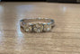 Bague 53 Alliance trilogie vintage en or blanc 18 carats et diamants 58 Facettes