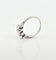 Bague 53 Alliance trilogie vintage en or blanc 18 carats et diamants 58 Facettes