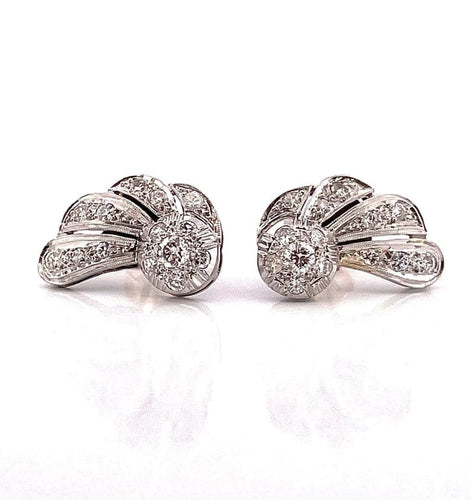 Boucles d'oreilles Boucles d’oreilles anciennes ailes d’ange en or blanc, argent et platine diamants 58 Facettes