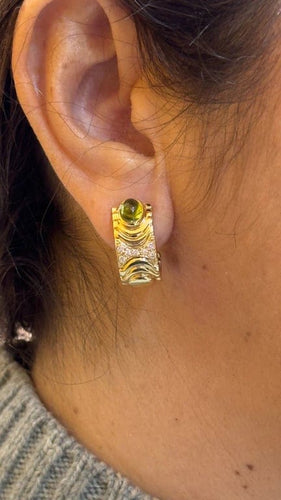 Boucles d'oreilles Boucles d’oreilles clip en or jaune 18 carats, diamants et péridots 58 Facettes